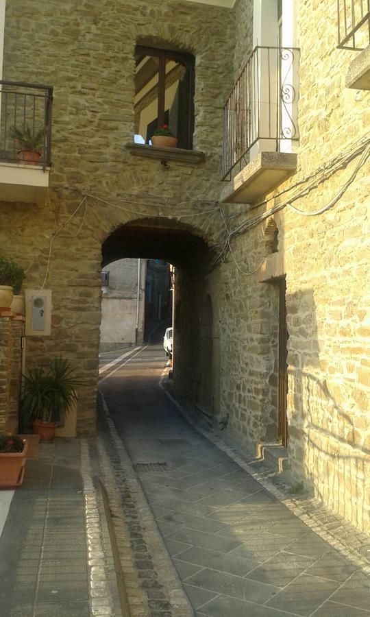 Pozzo Medievale Prignano Cilento Luaran gambar