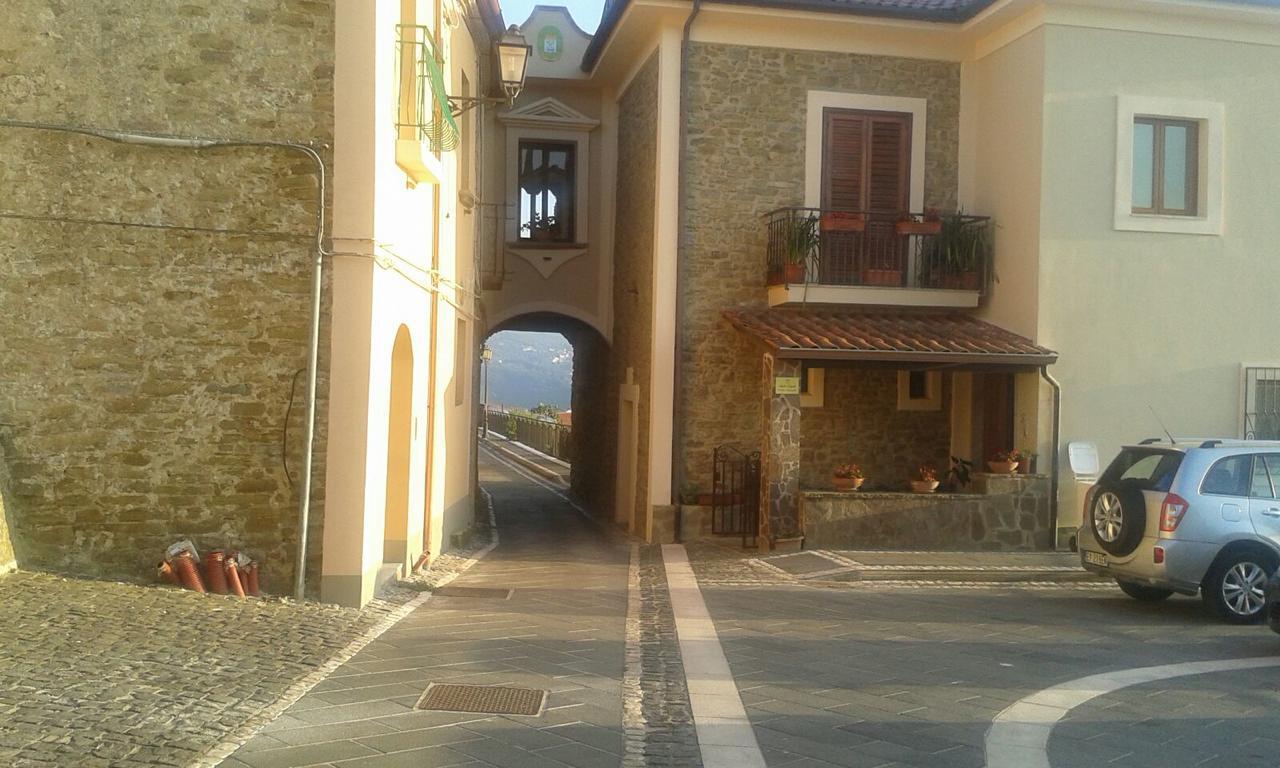 Pozzo Medievale Prignano Cilento Luaran gambar