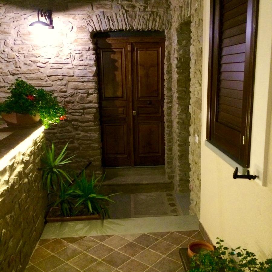 Pozzo Medievale Prignano Cilento Luaran gambar